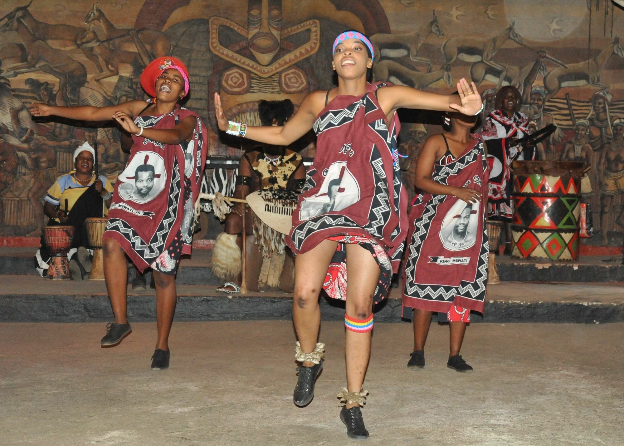Aha Lesedi African Lodge & Cultural Village Broederstroom Exterior foto